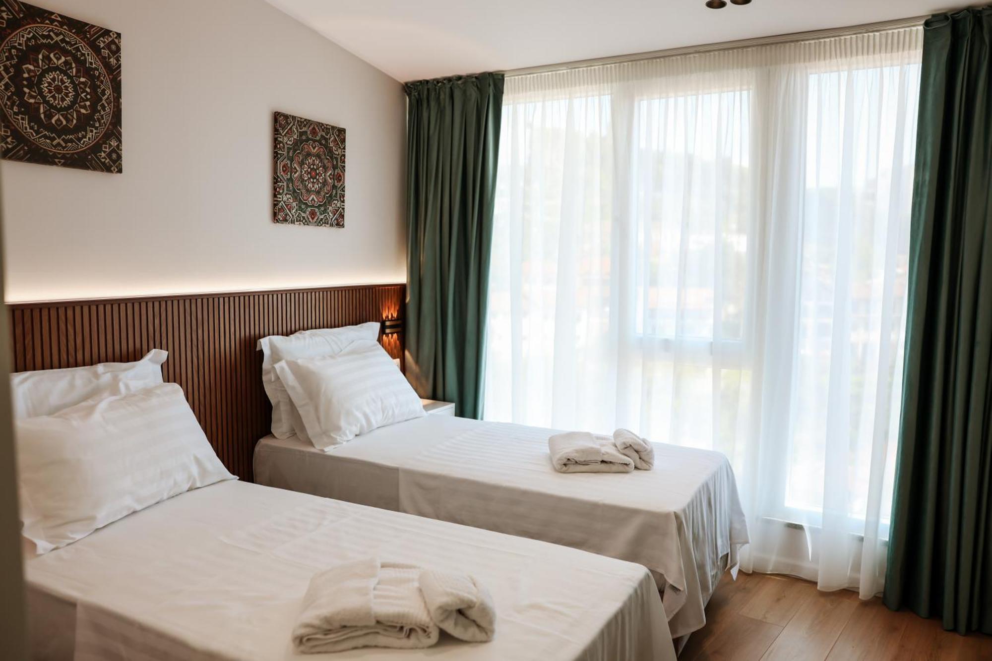Kruja Townscape Rooms Екстериор снимка