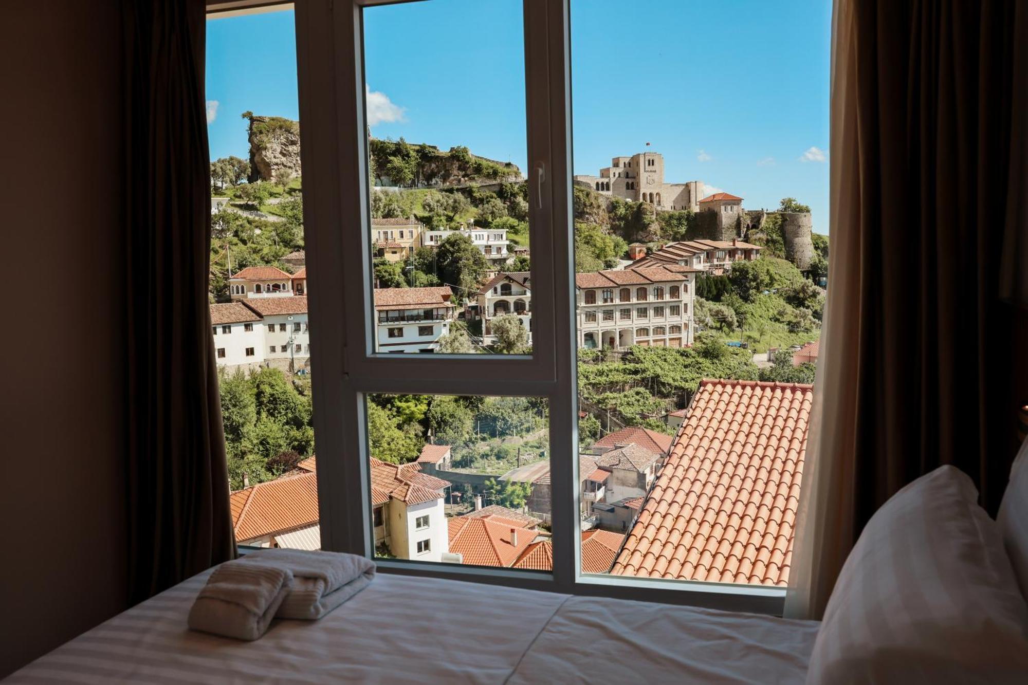Kruja Townscape Rooms Екстериор снимка