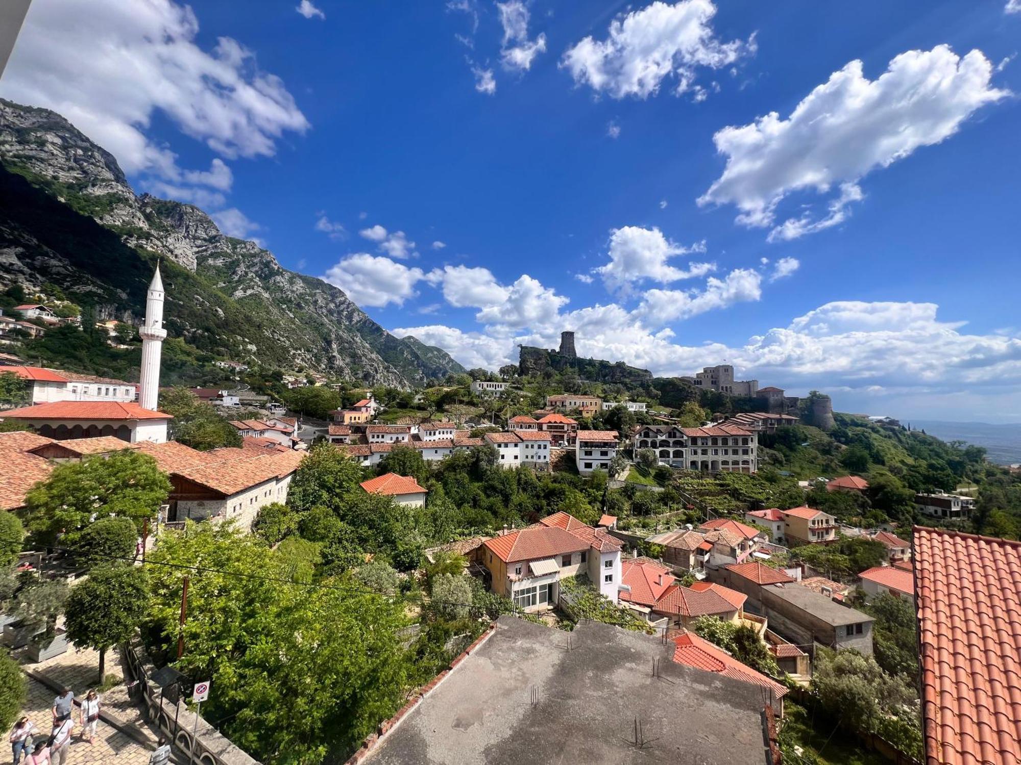 Kruja Townscape Rooms Екстериор снимка