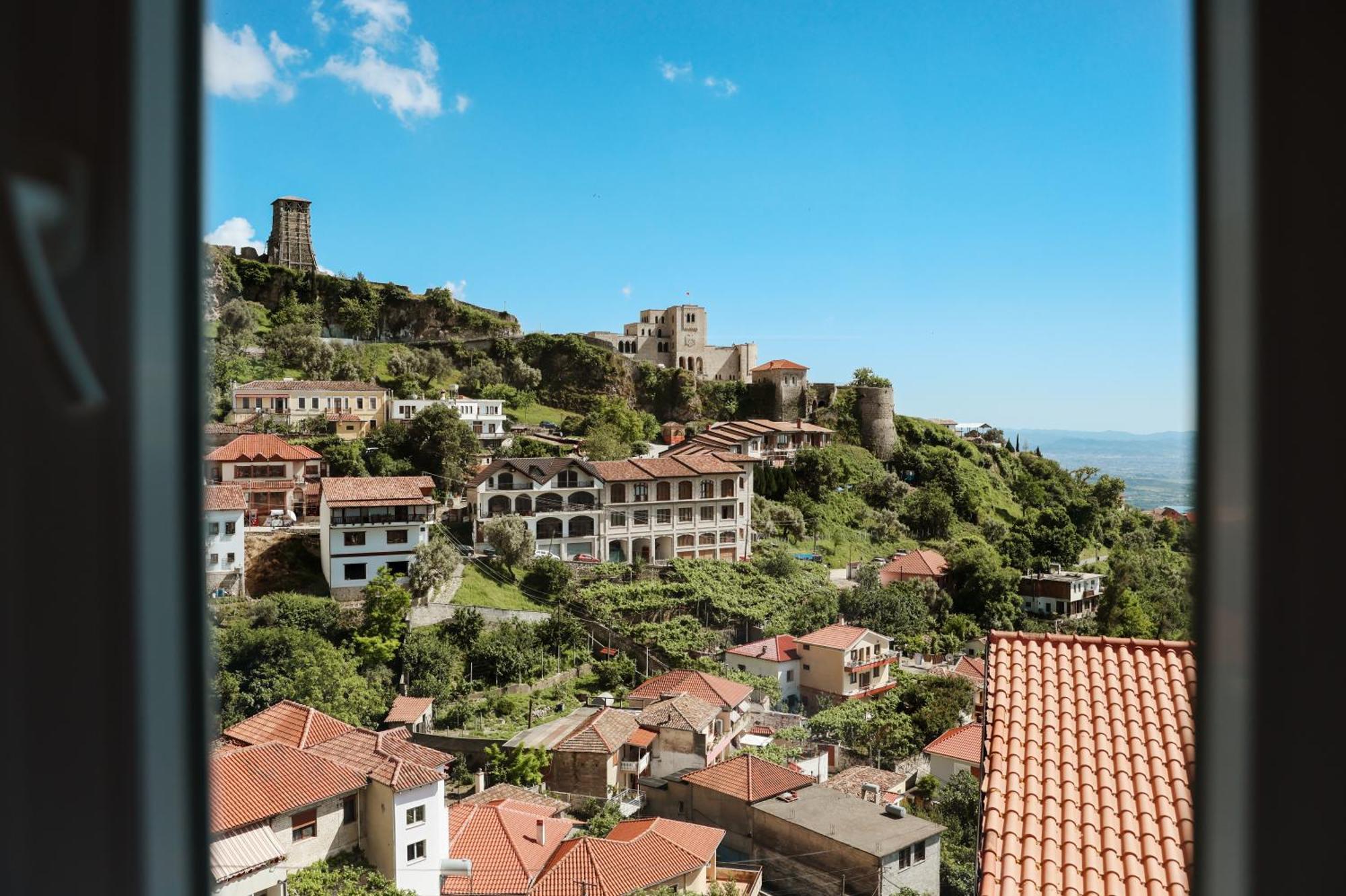 Kruja Townscape Rooms Екстериор снимка