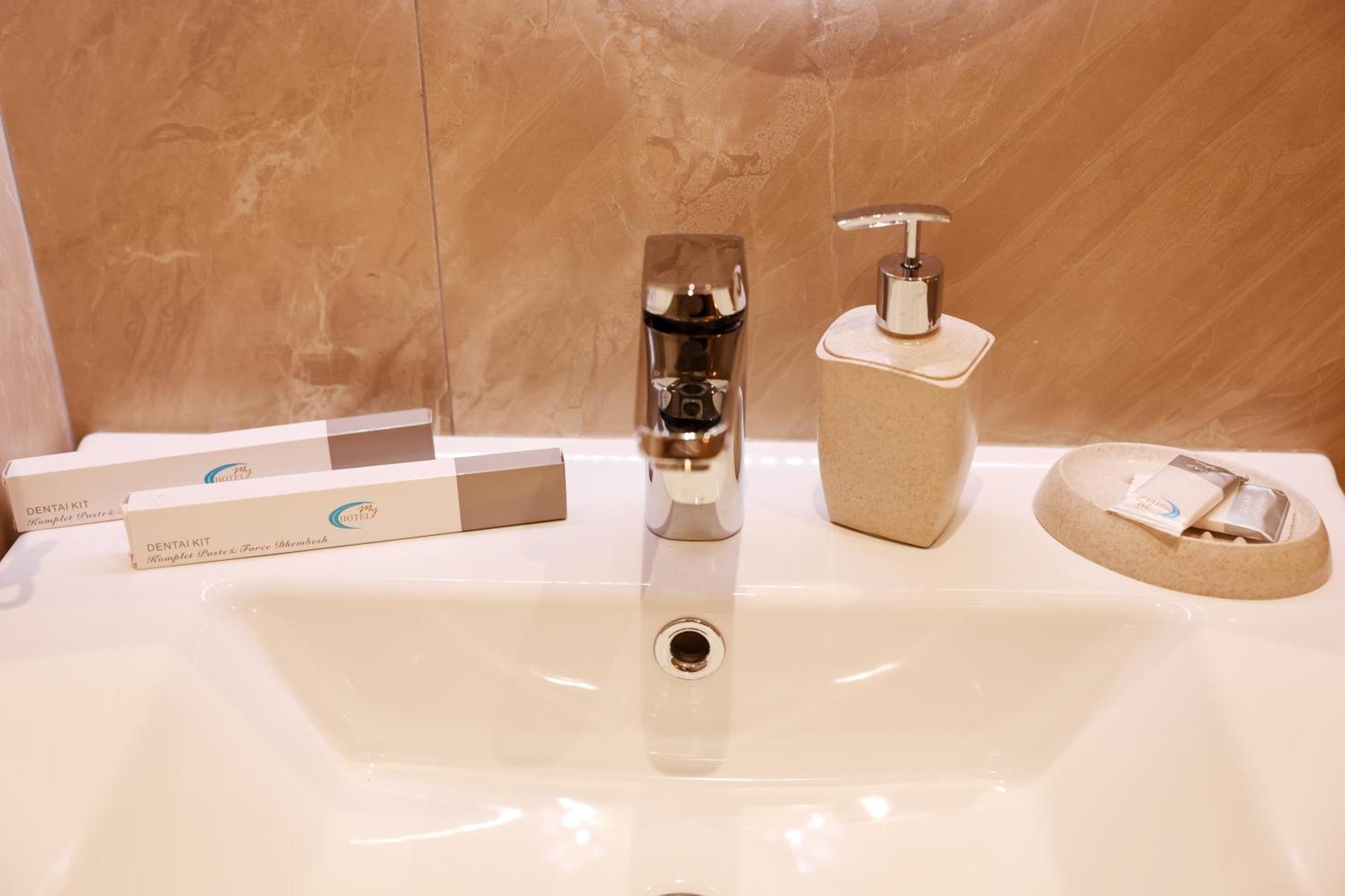 Kruja Townscape Rooms Екстериор снимка