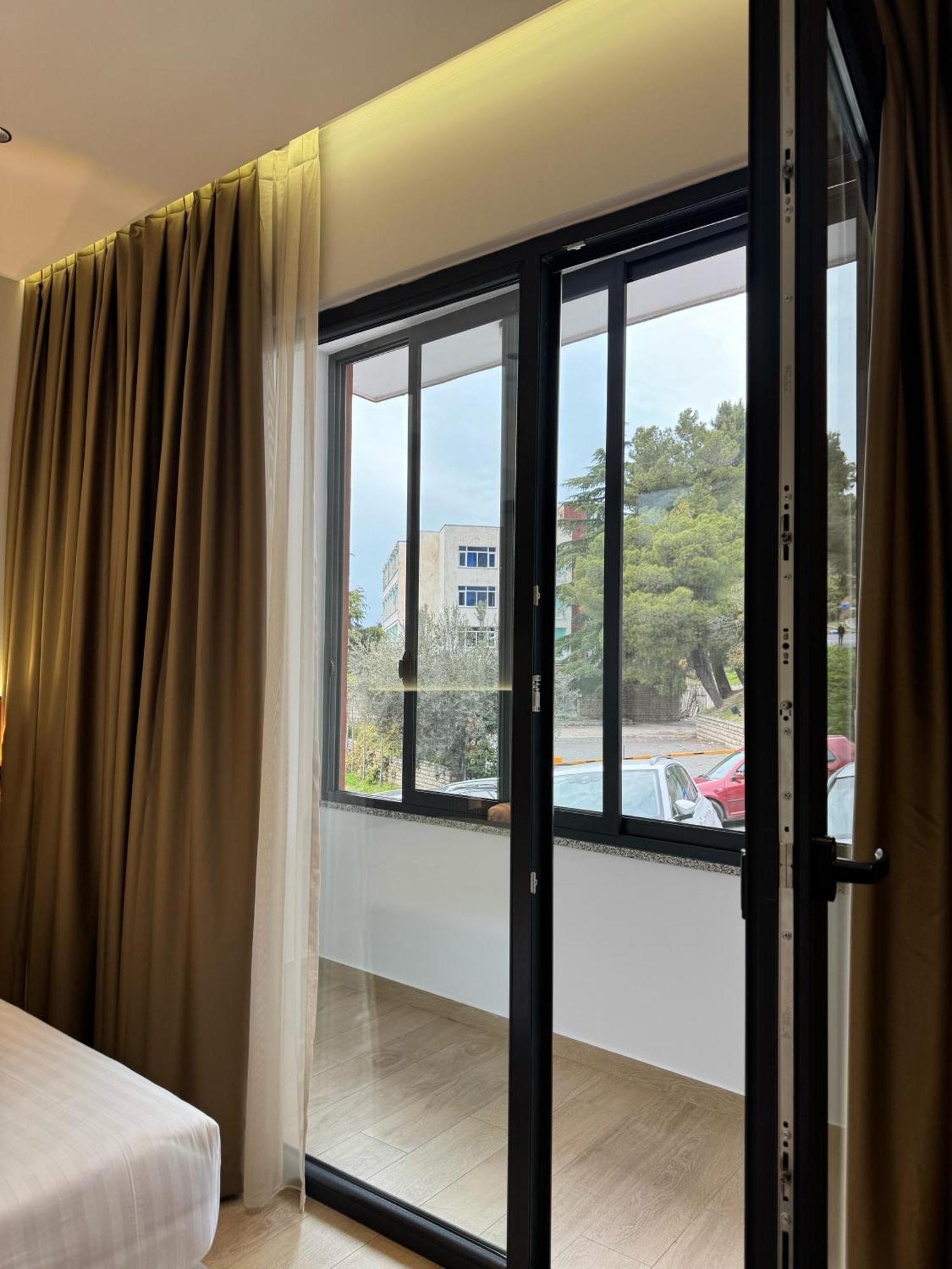 Kruja Townscape Rooms Екстериор снимка