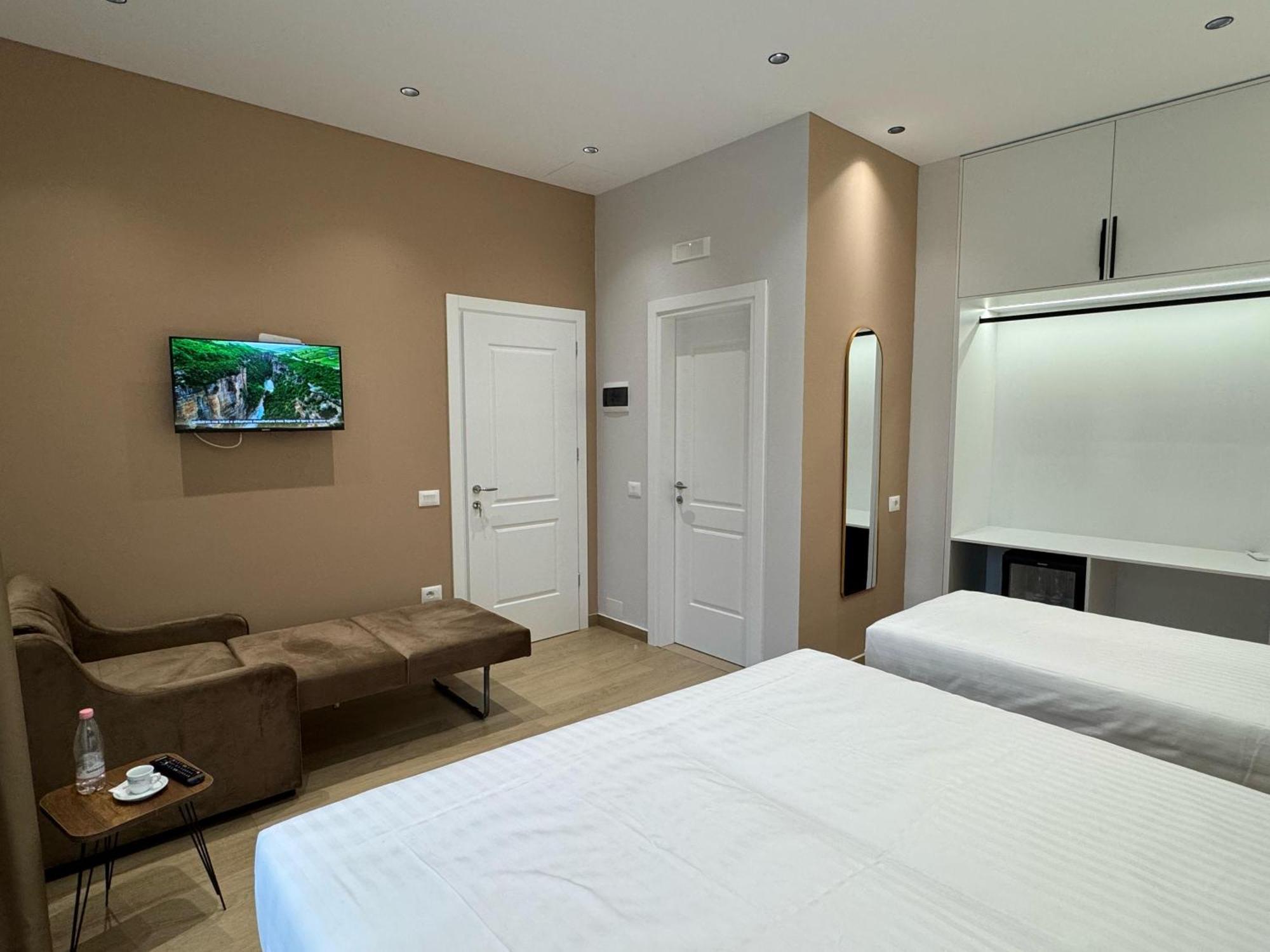 Kruja Townscape Rooms Екстериор снимка